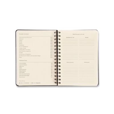 Agenda Planner Espiral Wire-O Diária 2026 – Bossa Nova – Boêmia Caramelo