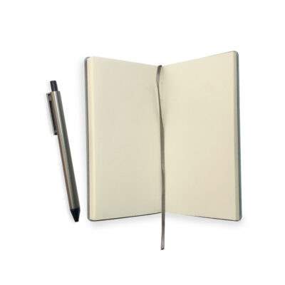 Caderneta Costurada Capa Flexível 80 Folhas A6 – Veludo Azul